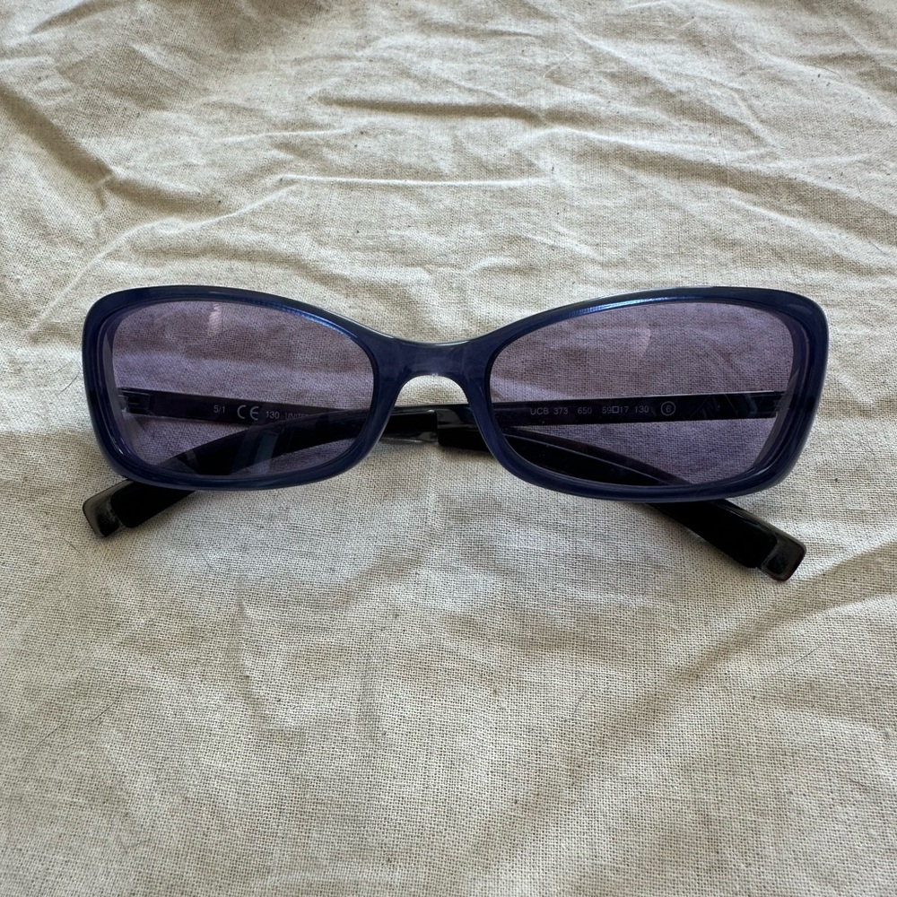 Stylish Blue Sunglasses